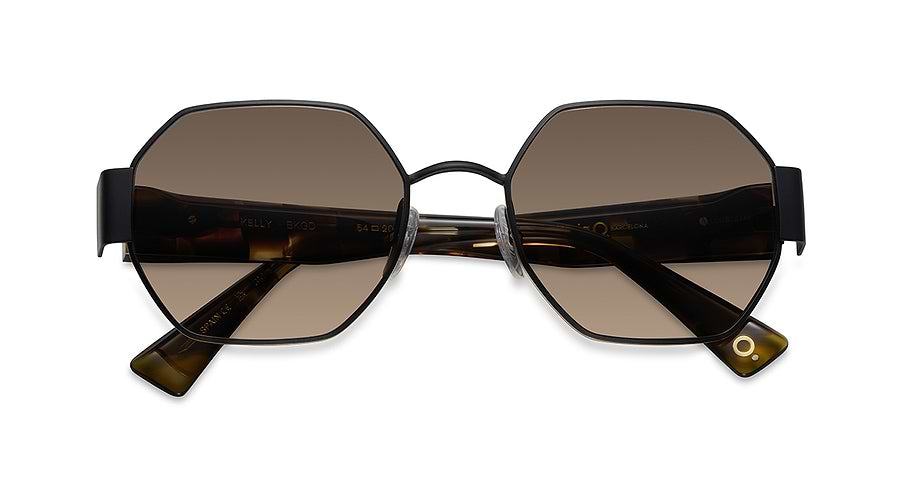 ETNIA BARCELONA KELLY SUN BKGD 54