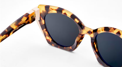 ETNIA BARCELONA ESCANDALO SUN HVWH 52